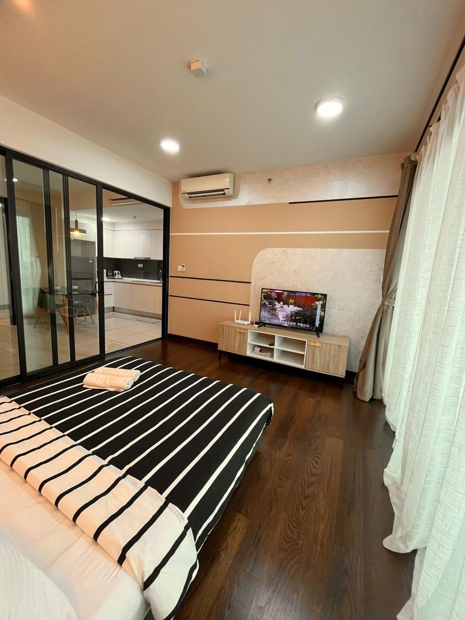 Almas Puteri Harbour Nusajaya Suite Room Exclusive Room 5 Min To Legoaland By Homespace Ngoại thất bức ảnh